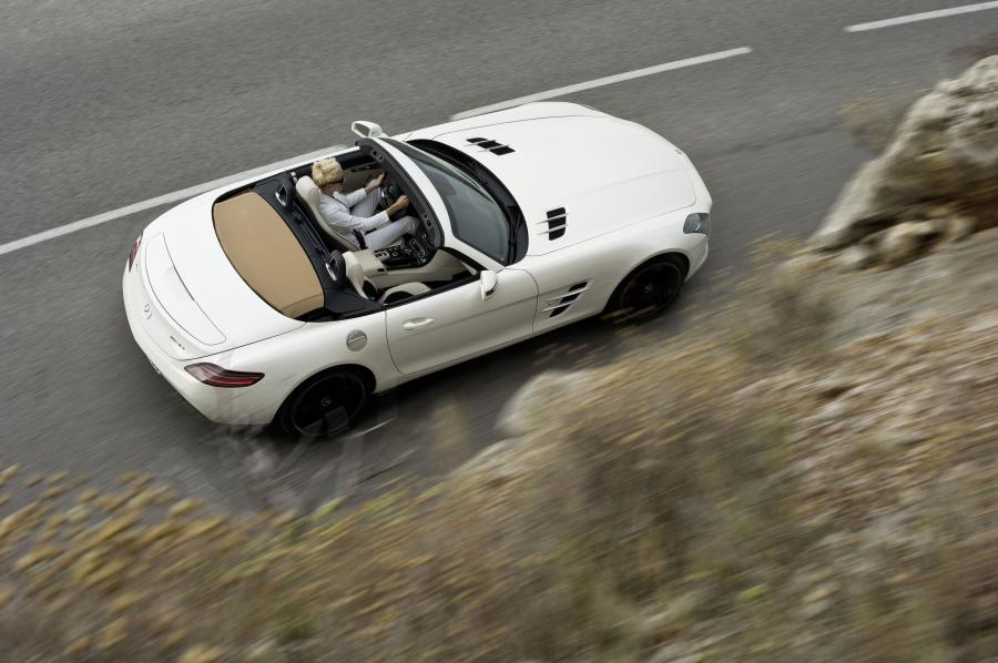  Mercedes-Benz SLS AMG Roadster 2011 года  (фото 104 из 183)